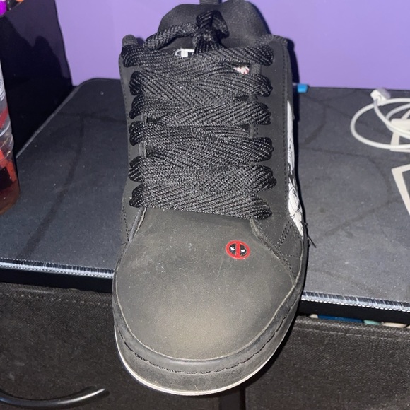 Deadpool dc shoes - Picture 4 of 5
